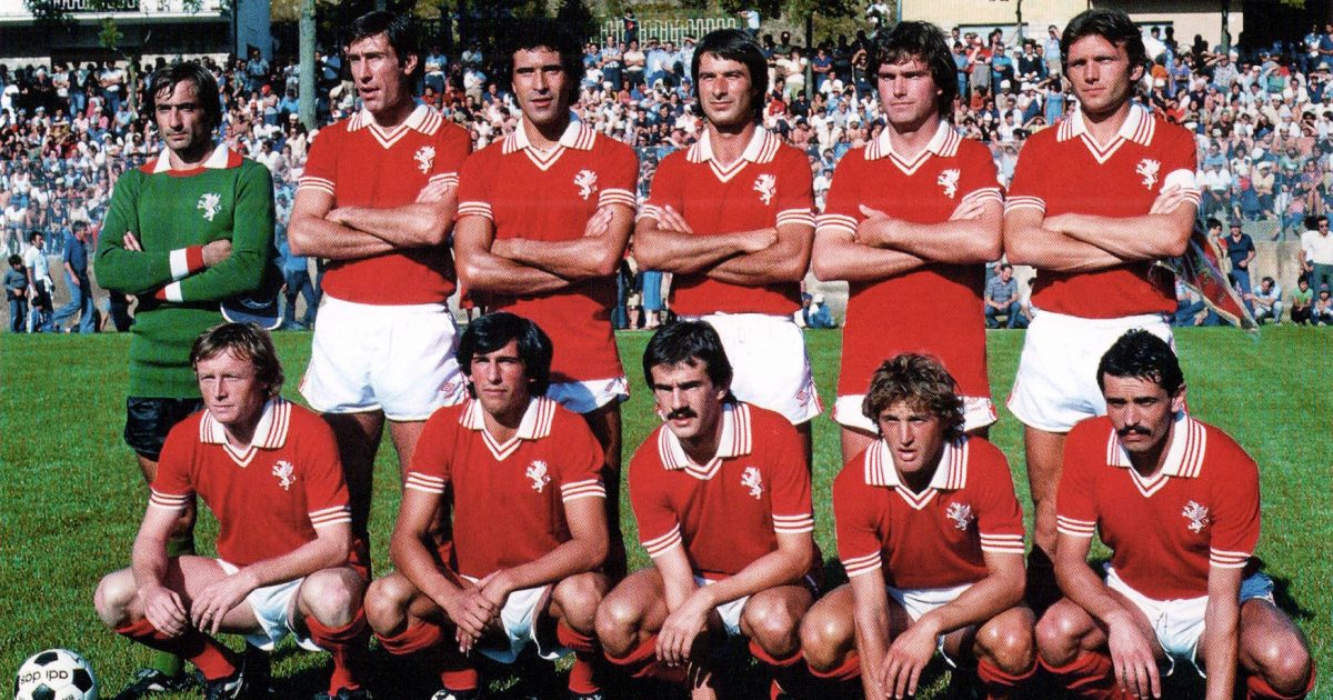  The image shows the Perugia football team that remained undefeated throughout the 1978-79 Serie A season.